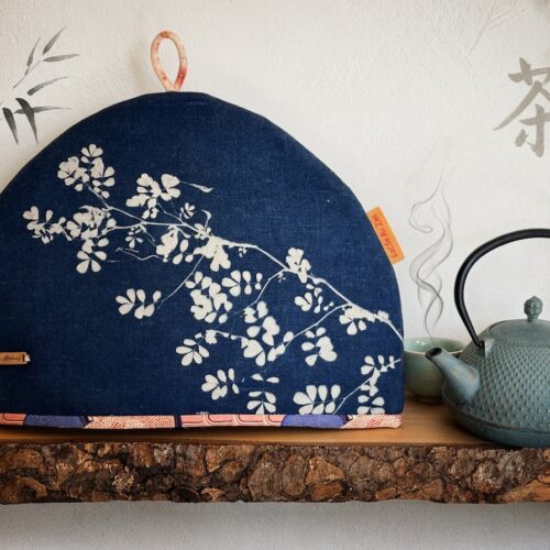 Cosy pour théière en fonte — Cyanotype sur lin *Ma voie mon chemin