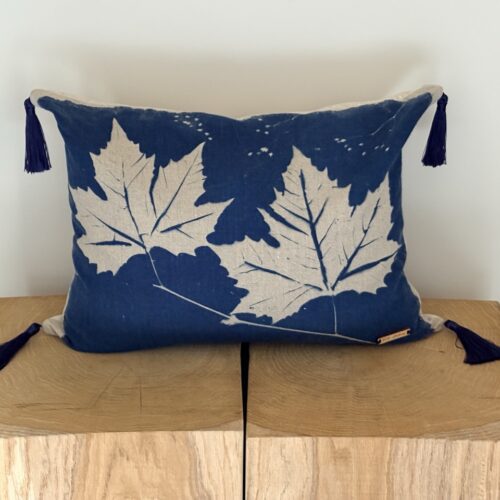 Cushion, the Hands of the Plane Tree